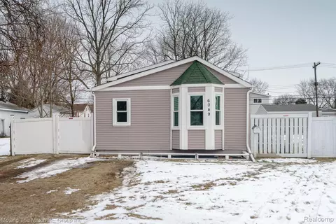 6049 Michael St, Taylor, MI 48180