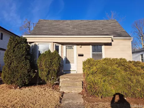 20491 Kinloch, Redford, MI 48240