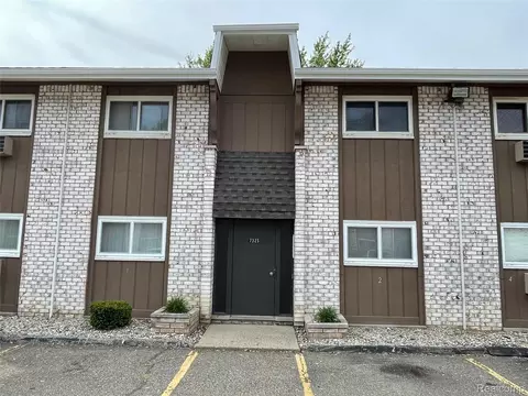 7325 Woodview Dr Unit #4, Westland, MI 48185