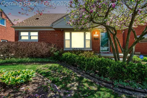 7639 Polk St, Taylor, MI 48180
