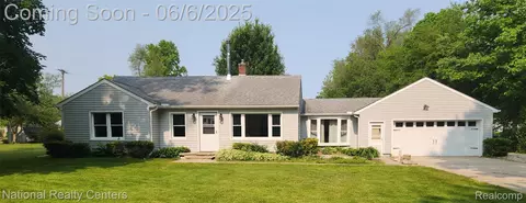 13780 Farm Rd, Van Buren, MI 48111