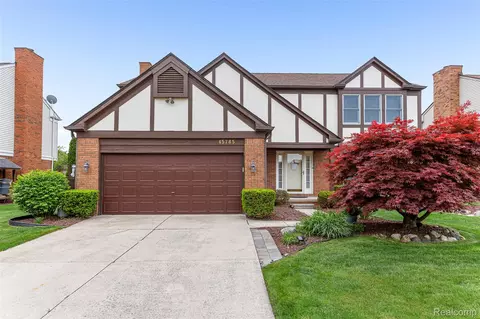45785 Bryn Mawr Rd, Canton, MI 48187
