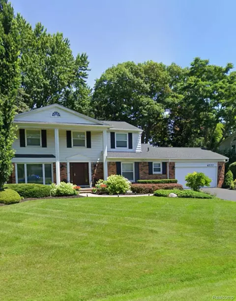 6777 Edinborough, West Bloomfield, MI 48322