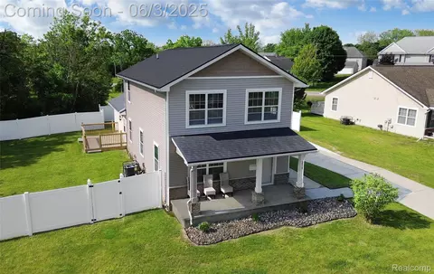 218 E Wood St, Flint, MI 48503