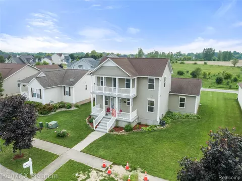 6327 Saint Charles Pass, Swartz Creek, MI 48473