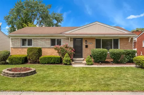 32532 Steinhauer St, Westland, MI 48186