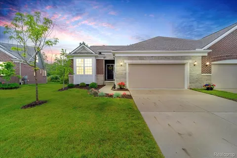 48854 Windfall Rd, Novi, MI 48374