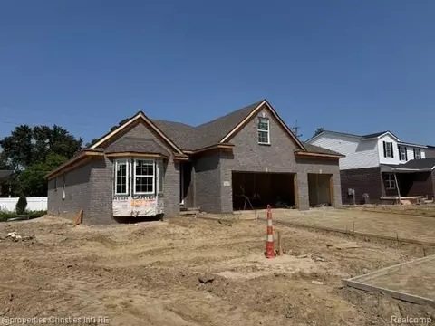 20227 Sunset St, Livonia, MI 48152