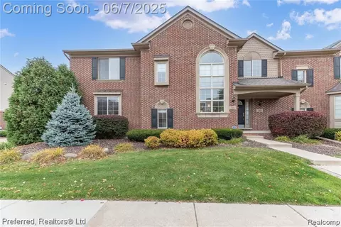 316 Sheffield Crt #19, Canton, MI 48188