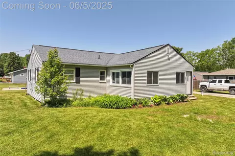 13011 Neff Rd, Vienna, MI 48420