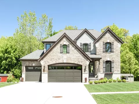 3409 Woodfield Blvd, East China, MI 48054