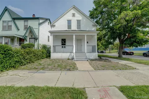 8103 E Canfield St, Detroit, MI 48214