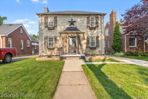 2657 Chelsea St, Trenton, MI 48183