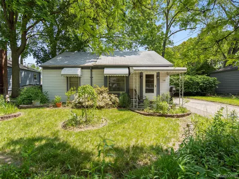 546 Kensington, Ferndale, MI 48220