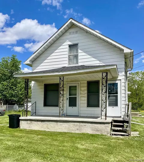 2373 S Dye Rd, Flint, MI 48532