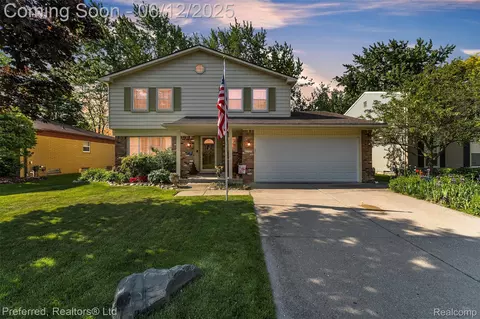 41815 Cherry Hill Rd, Novi, MI 48375