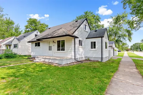 25914 Superior Rd, Taylor, MI 48180
