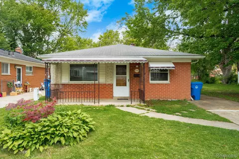 25560 Currier St, Dearborn Heights, MI 48125