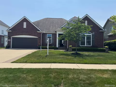 17844 Merganser Dr, Clinton Township, MI 48038