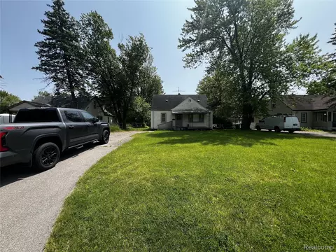 31707 Ecorse Rd, Romulus, MI 48174 photo 1
