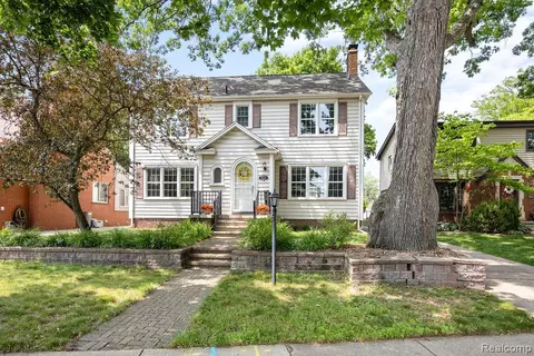 22600 Law St, Dearborn, MI 48124