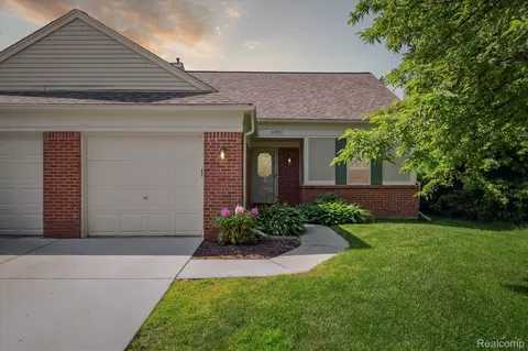 43687 Christopher Ct, Canton, MI 48188
