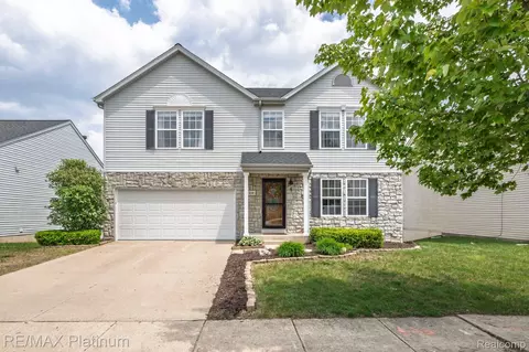 2858 Au Gres River Dr, Handy, MI 48836