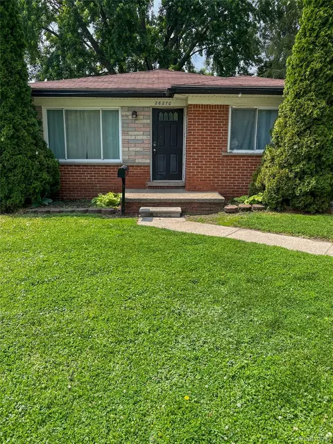 26270 Southwestern Hwy, Redford, MI 48239
