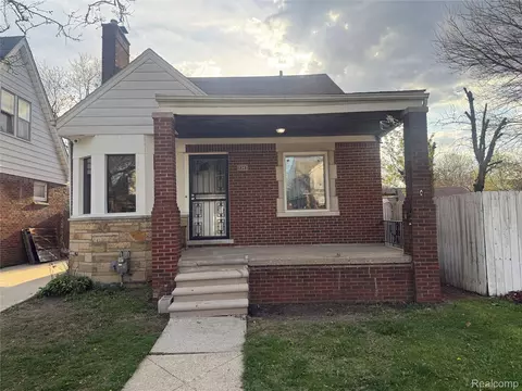 7343 Auburn St, Detroit, MI 48228