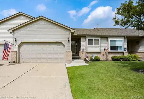 53293 Butternut St, New Baltimore, MI 48051