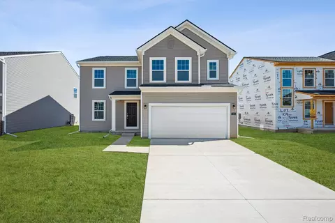 378 Edge Brk, Holly, MI 48442
