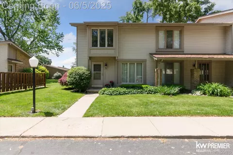 77 Willow Way #13, Waterford, MI 48328