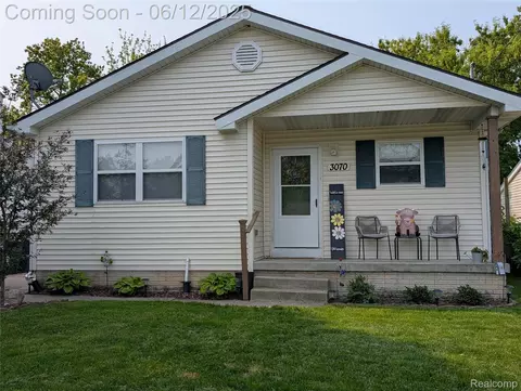 3070 Strong Hts, Grand Blanc, MI 48507