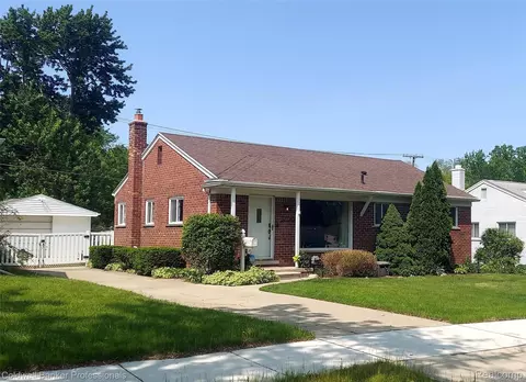 32100 Marblehead Rd, Farmington, MI 48336