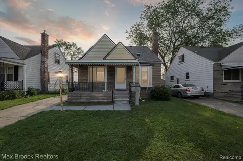 21426 Syracuse Ave, Warren, MI 48091