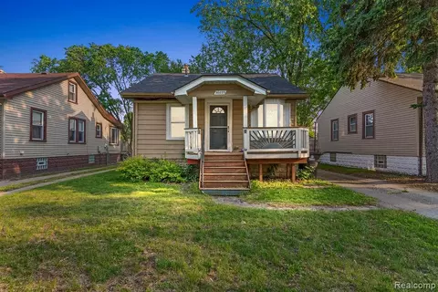 36023 Manila Ave, Westland, MI 48186