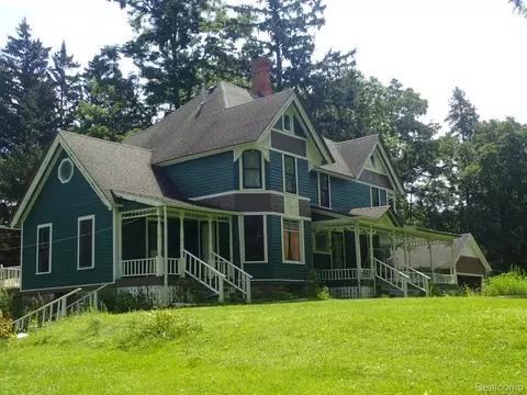2355 E Davisburg Rd, Rose, MI 48442