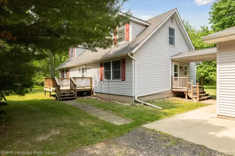 4837 Clyde Rd, Howell, MI 48855