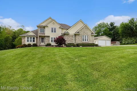 4024 Hosner Rd, Metamora, MI 48455
