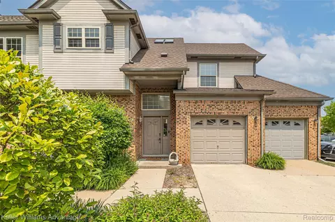 7127 Copper Creek Cir, Canton, MI 48187