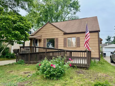 26636 Lorenz St, Madison Heights, MI 48071