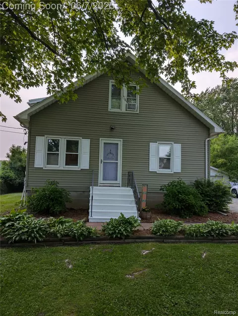 4019 N Belsay Rd, Flint, MI 48506