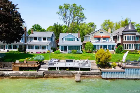 29899 E River Rd, Grosse Ile, MI 48138 photo 1