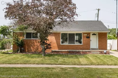 27630 Mackenzie Dr, Westland, MI 48185