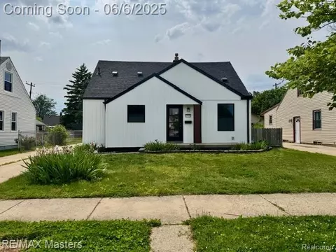 17772 Clark St, Riverview, MI 48193