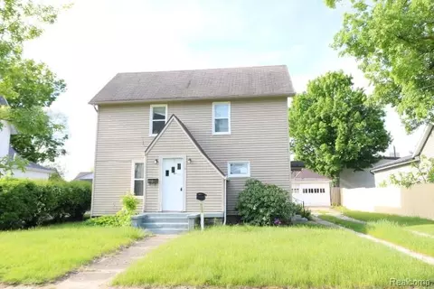 129 Bluff St, Clio, MI 48420