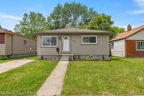 4652 Raymond Ave, Dearborn Heights, MI 48125