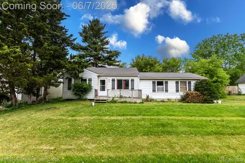 3500 Hogarth Ave, Flint, MI 48532