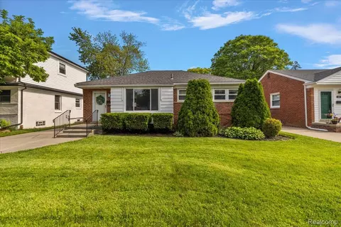 436 W Sunnybrook Dr, Royal Oak, MI 48073