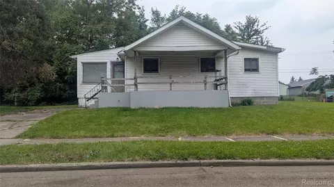 551 Nebraska Ave, Pontiac, MI 48341